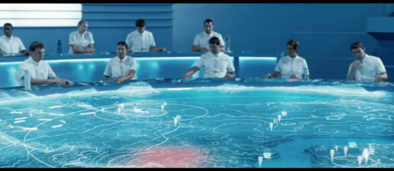 La salle de contrôle sert aussi de régie pour suivre  et filmer les participants. / The control room also serves as a board to monitor  and film participants.